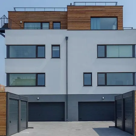 Zefir アパート メヘリンキ